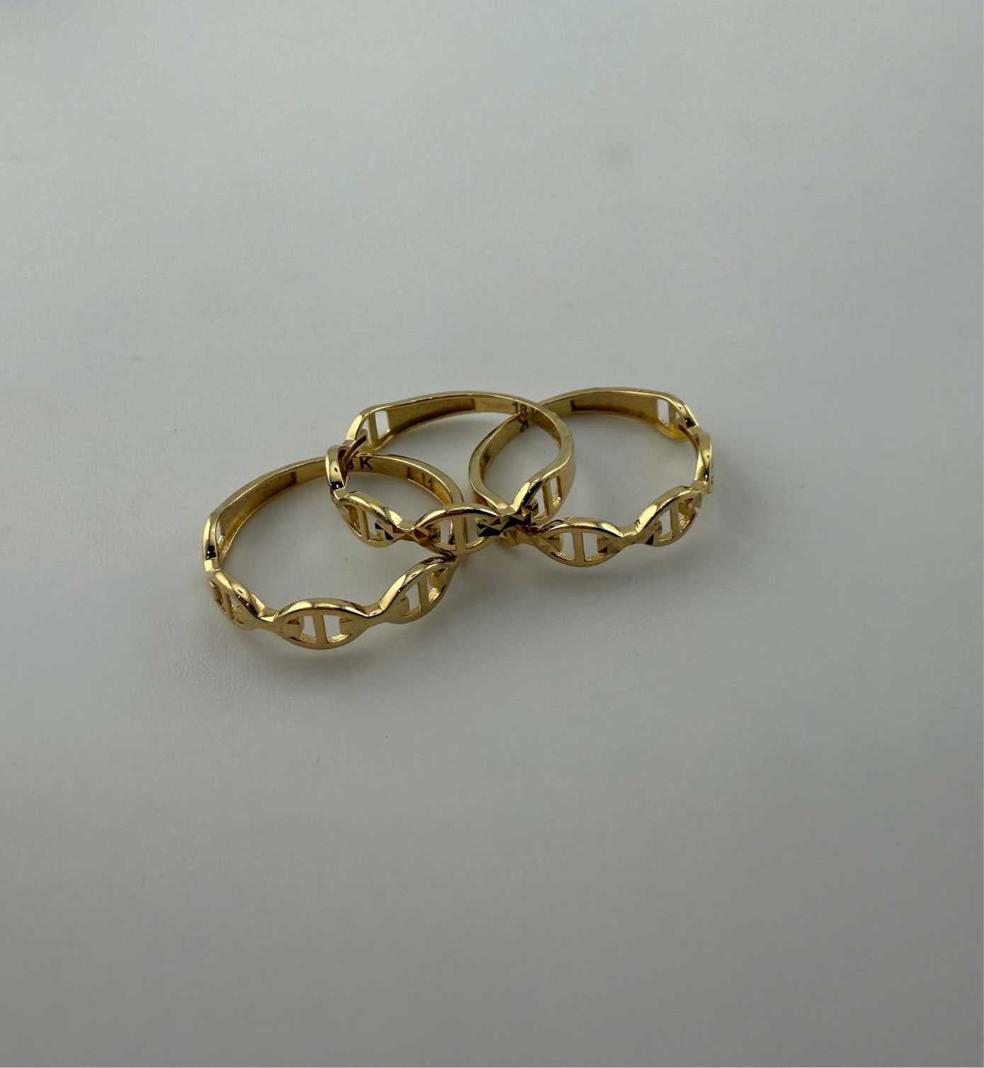 Dainty ring solid 18k gold