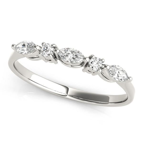 Timeless Fancy Baguette Wedding Band