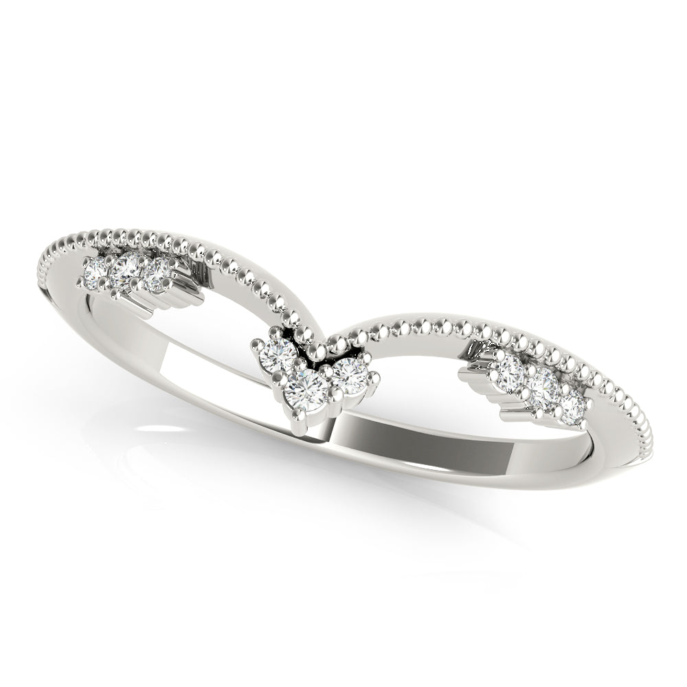 Delicate Vintage-Inspired Chevron Band