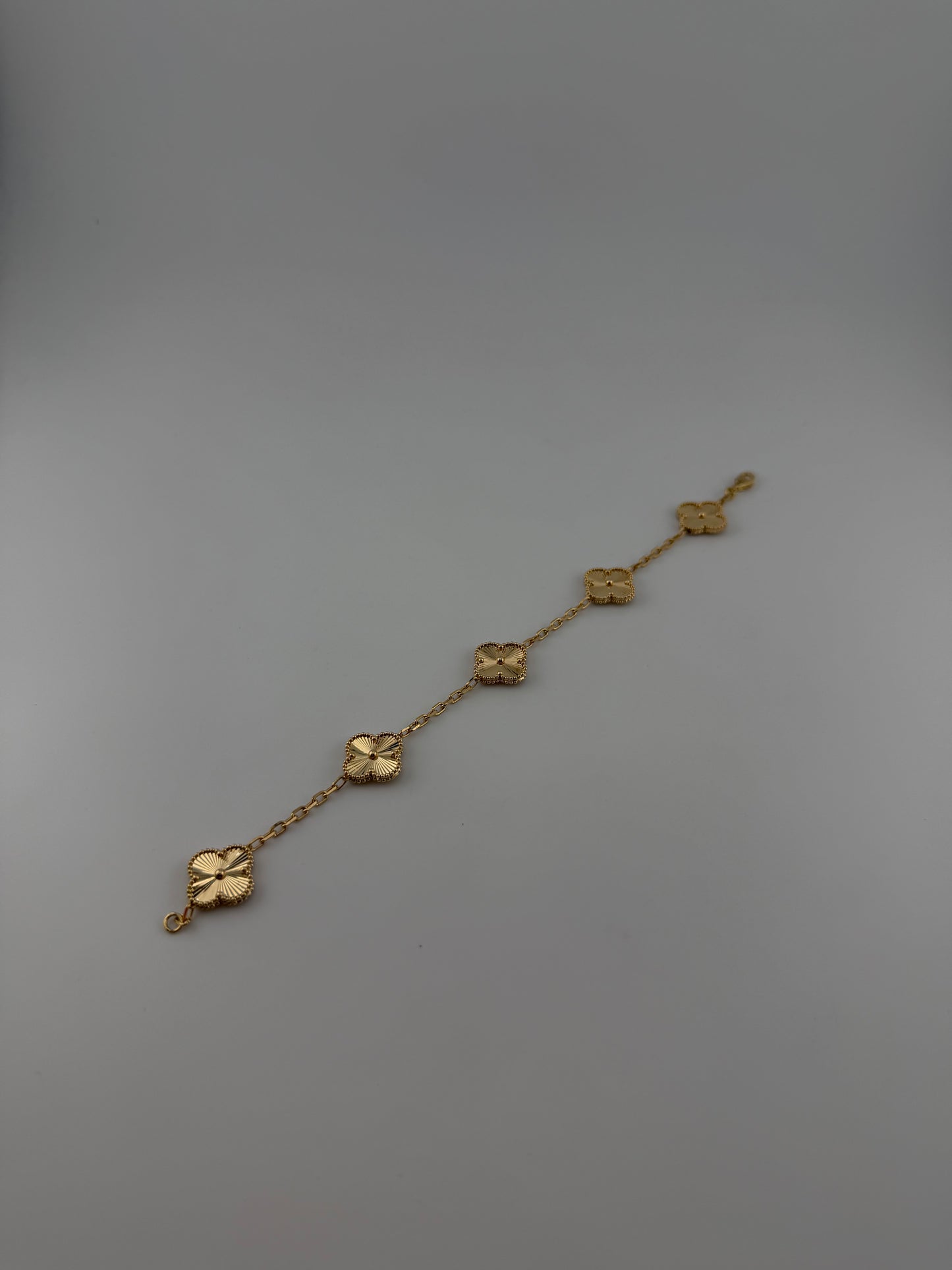 Solid 18k gold 5 clover bracelet (15mm)