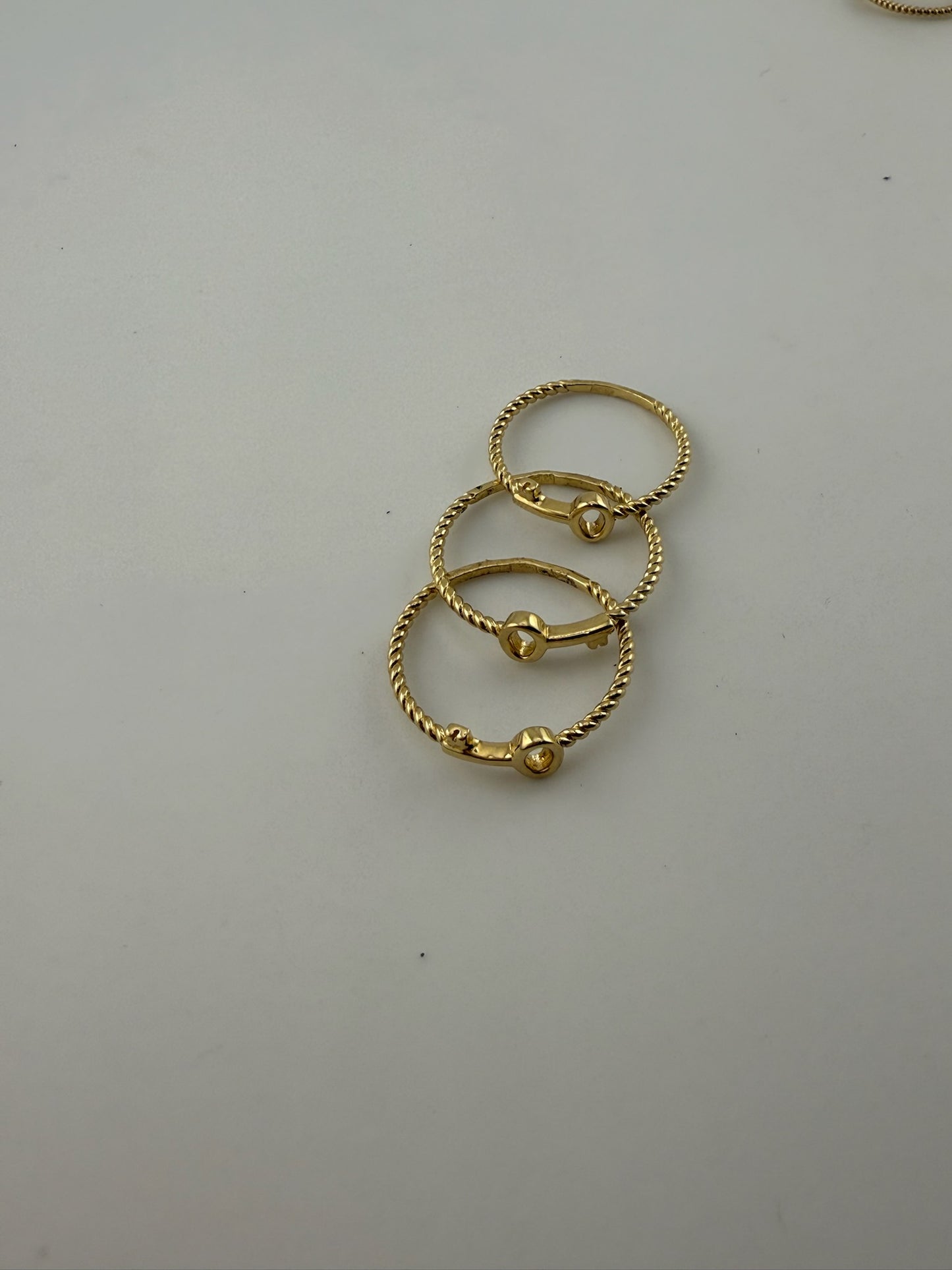 Dainty ring beaded key solid 18k gold