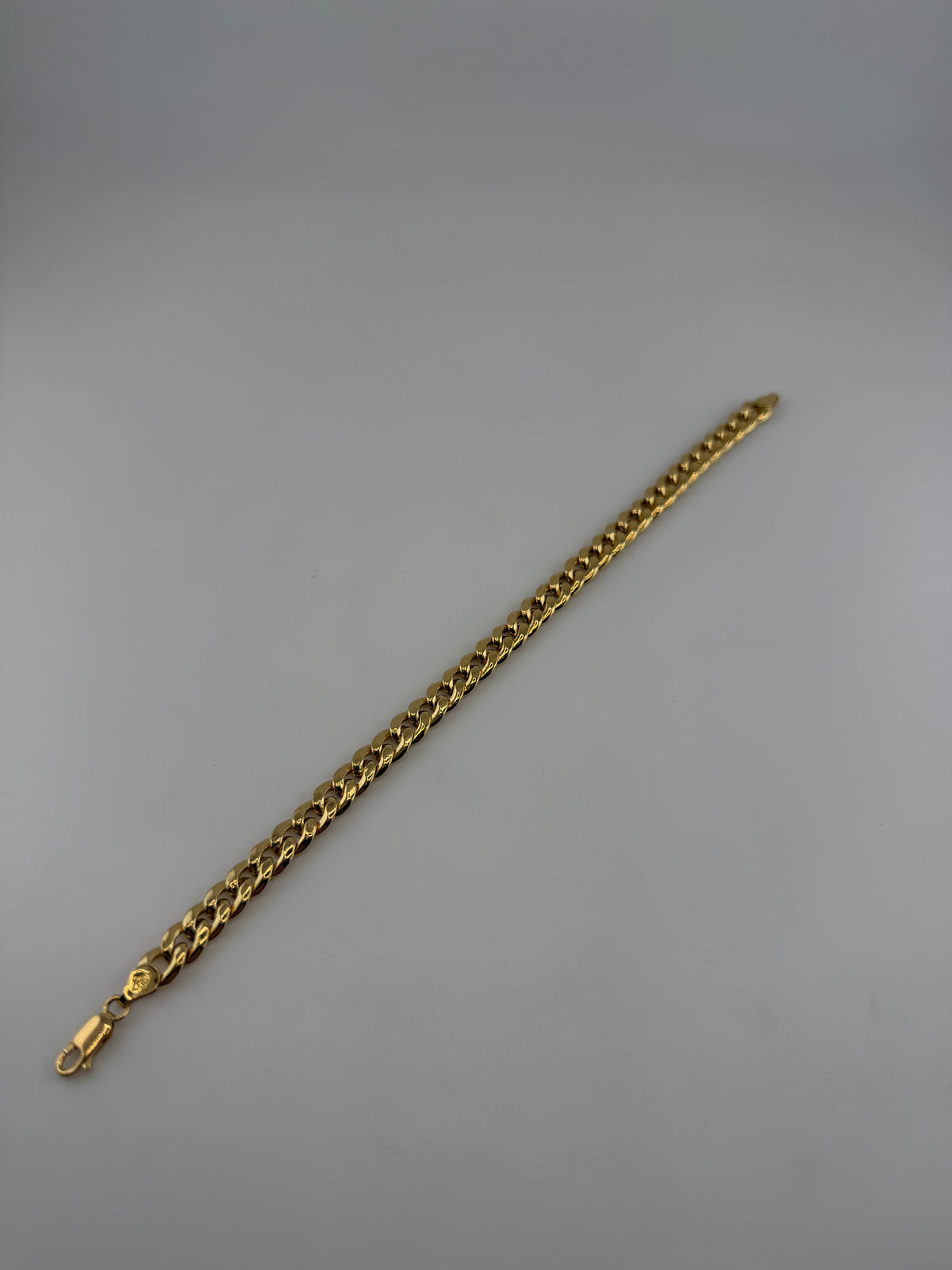 18K Solid Gold Royal Cuban Link Bracelet - Image 3
