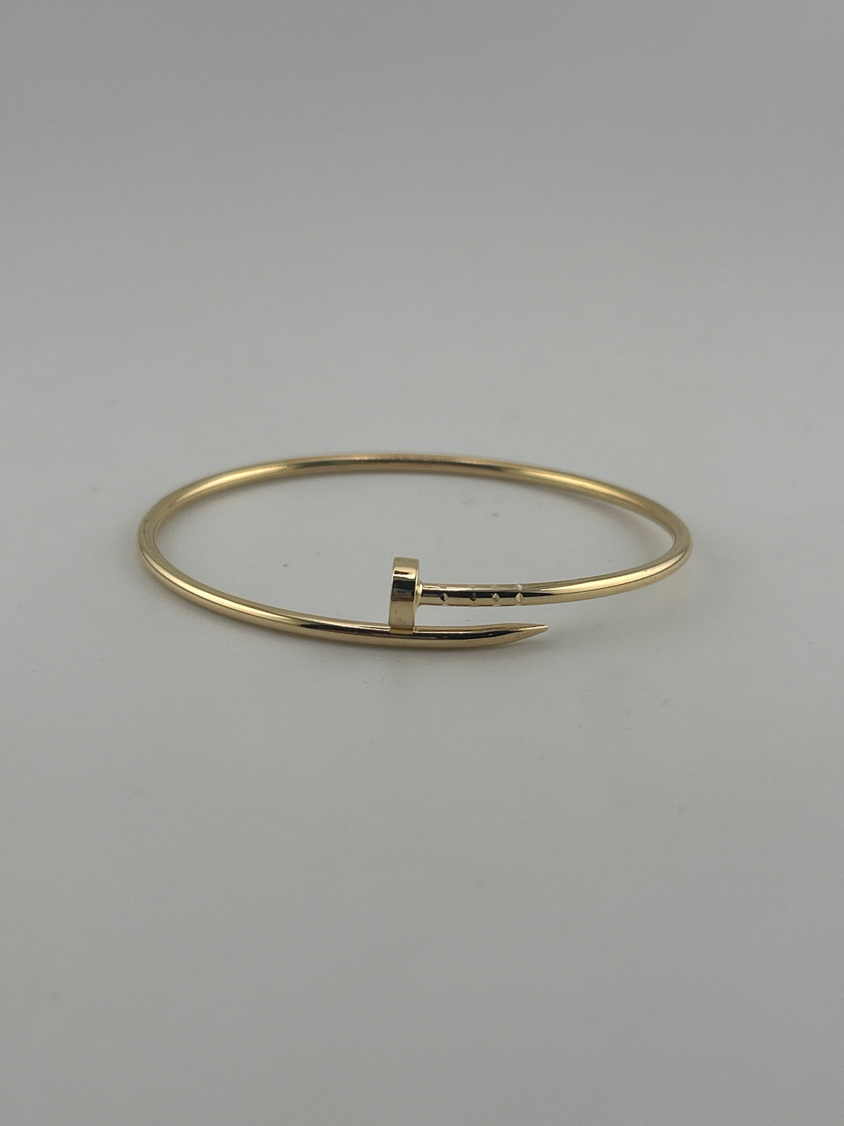 Thin twist nail bracelet, 18k gold, hollow - Image 2