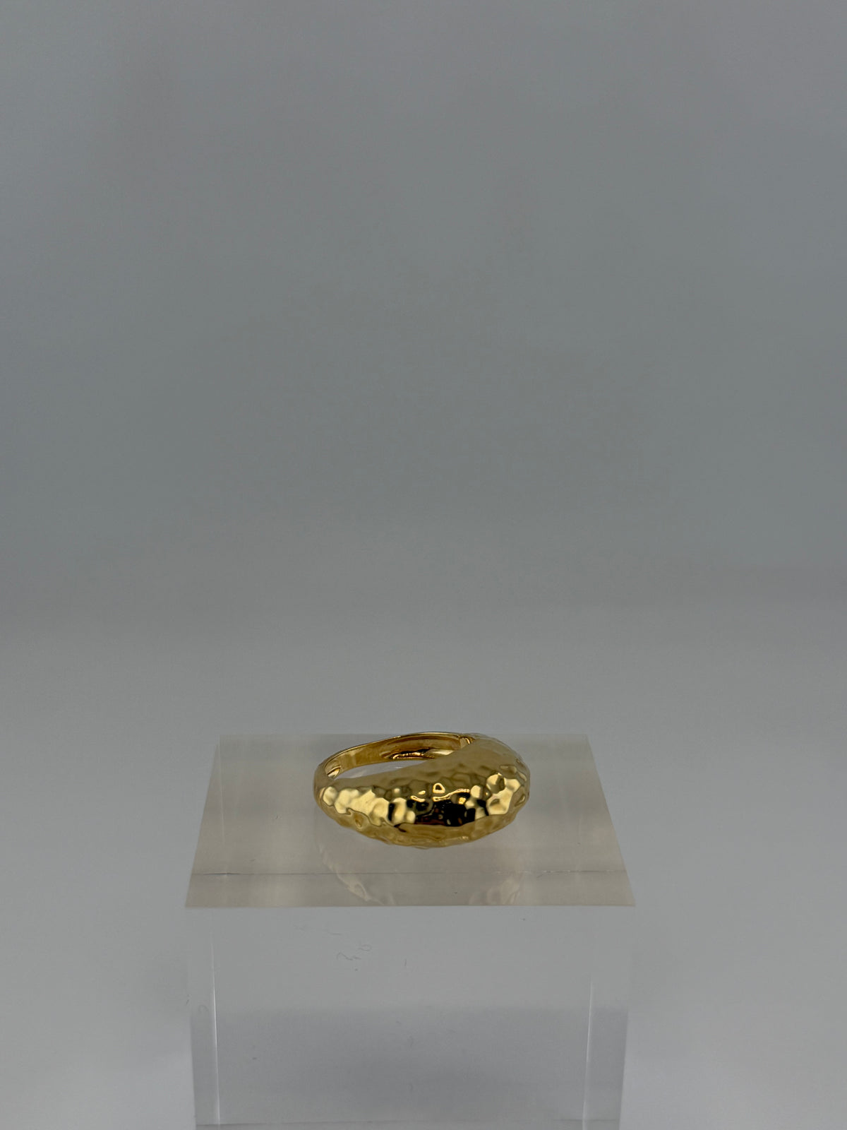 The Molten Signet Ring - Image 1