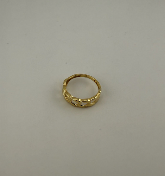 Dainty ring solid 18k gold