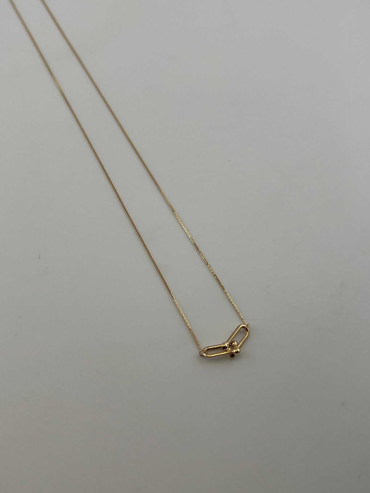 The Solène Safety Pin Necklace - Image 1