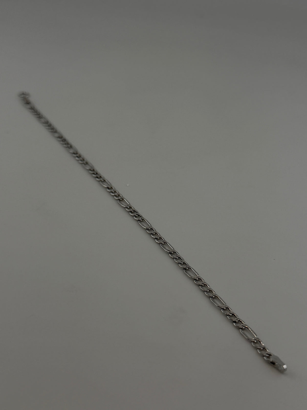 Figaro Bracelet — 18K Solid Gold - Image 3