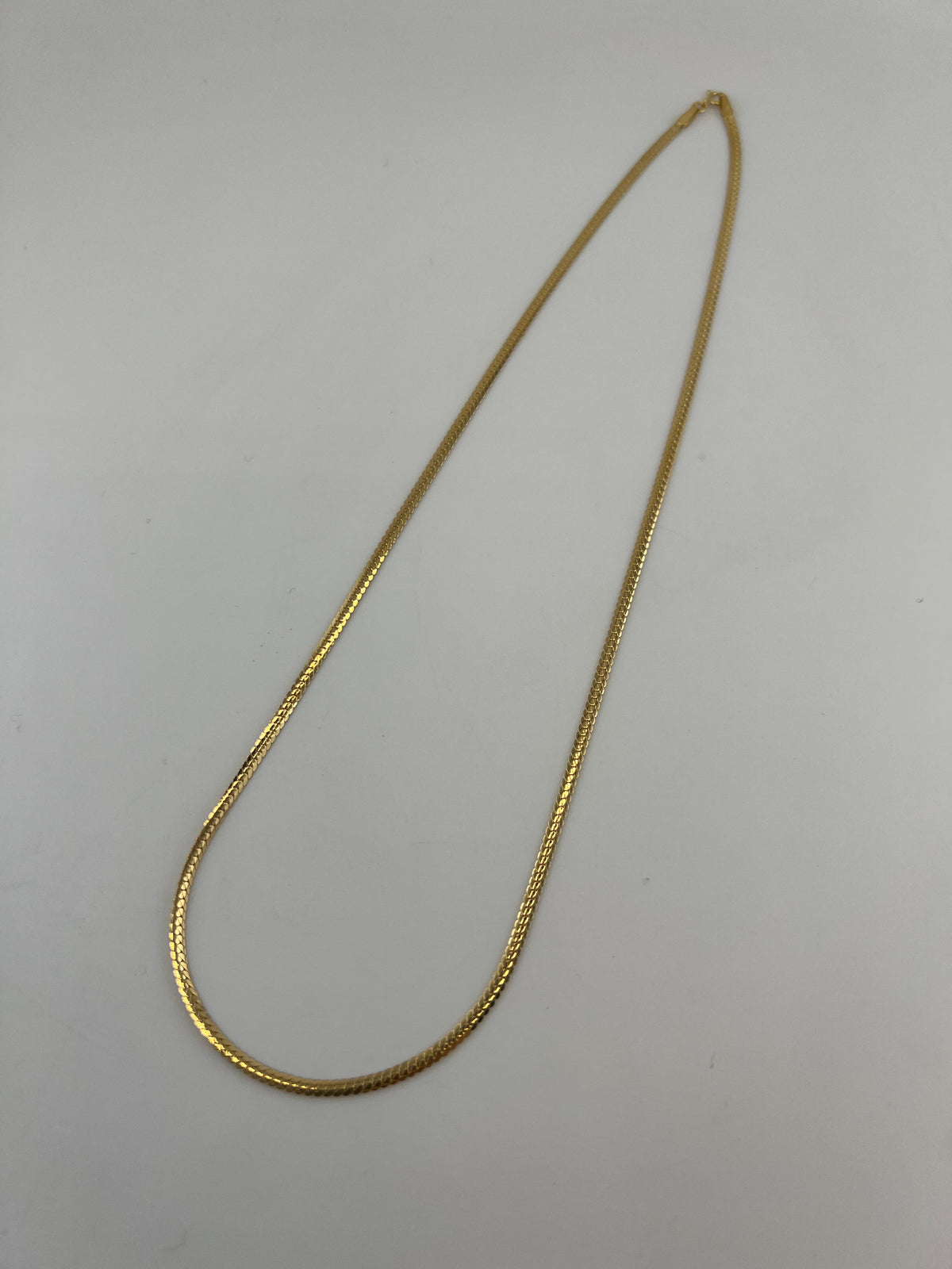 18K Solid Gold Tight Cuban Link Chain - Image 3