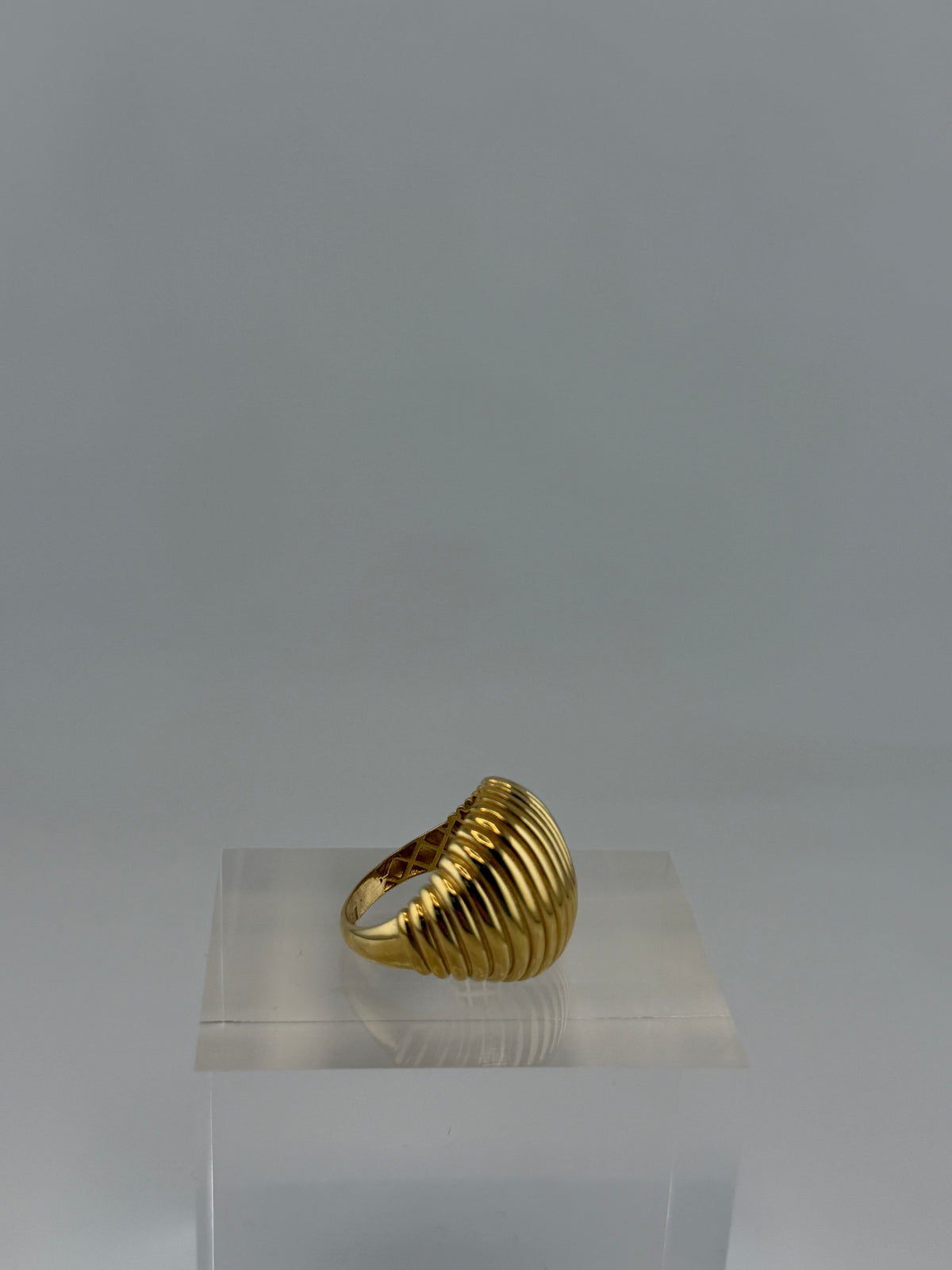 Gold shell ring - Image 3