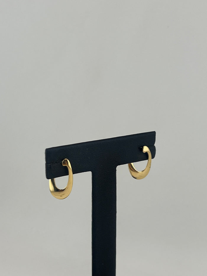 18K Solid Gold Sculpted Wave Huggie Earrings