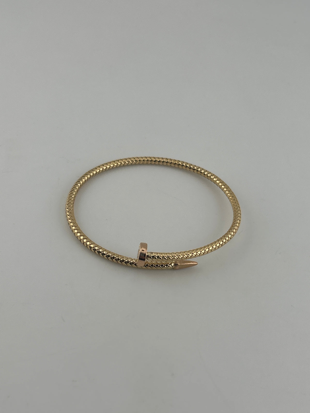 18K Yellow Gold Sculpted Twist Nail Bracelet - Image 1