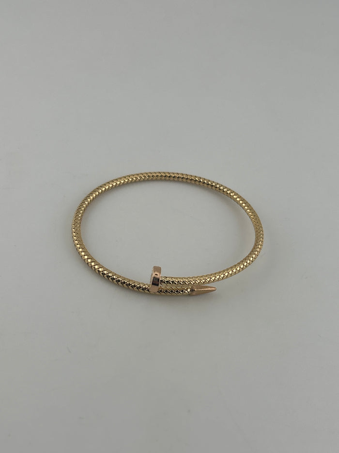 18K Yellow Gold Sculpted Twist Nail Bracelet