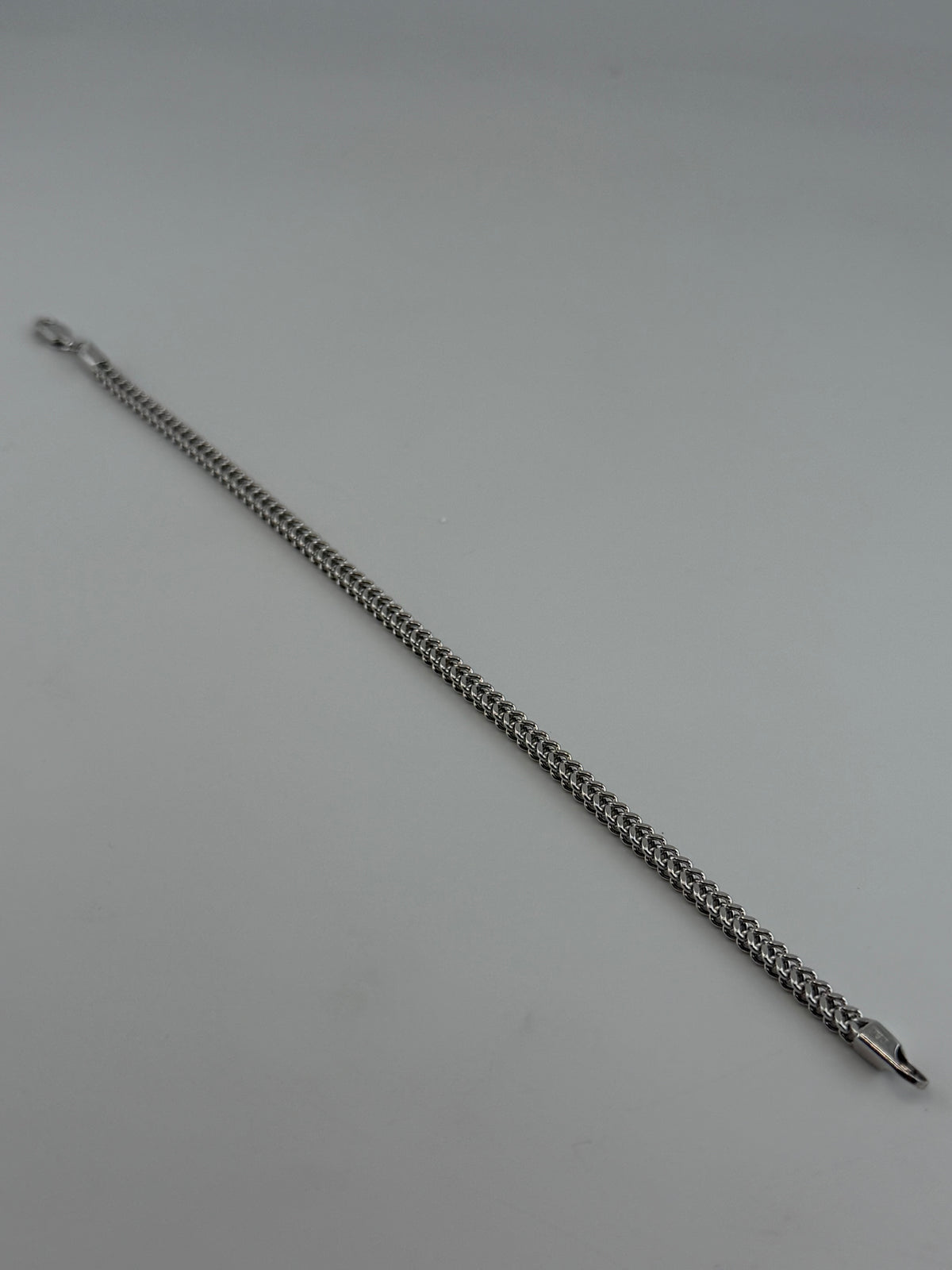 The Royal Weave Bracelet – 18K Solid Gold - Image 1