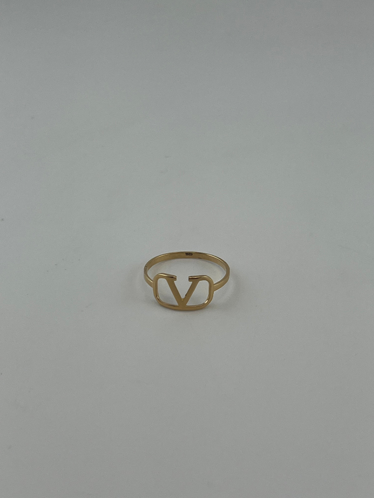18K Solid Gold Geometric V-Motif Statement Ring - Image 2