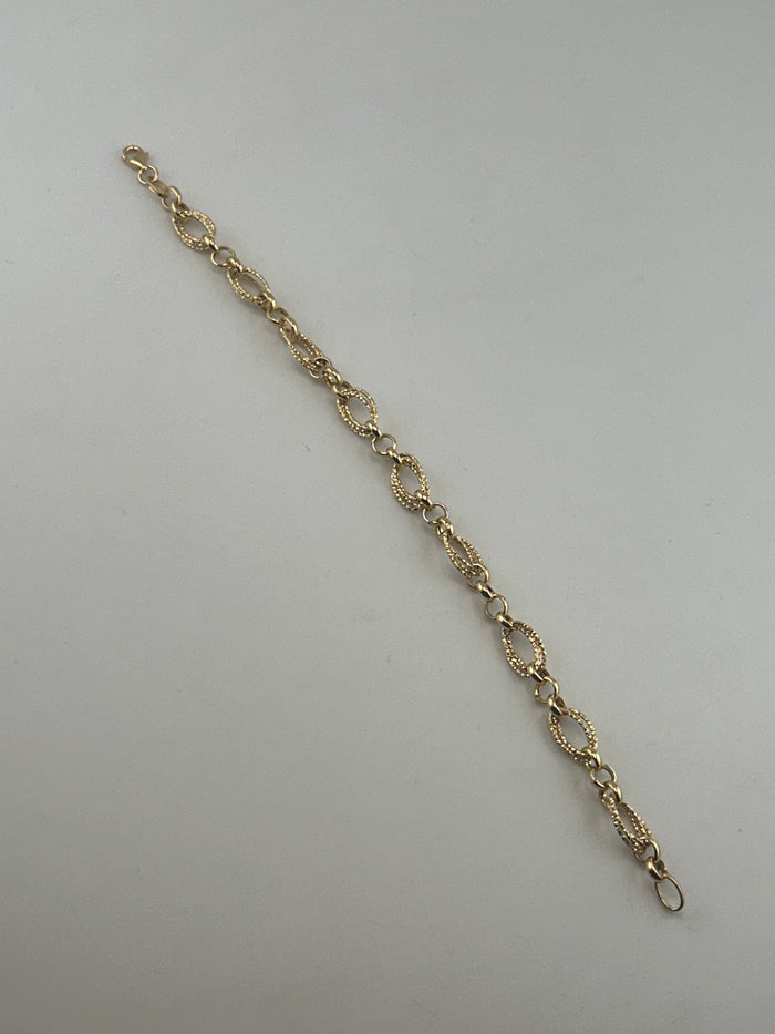 18K Solid Gold Textured Oval Open-Link Bracelet