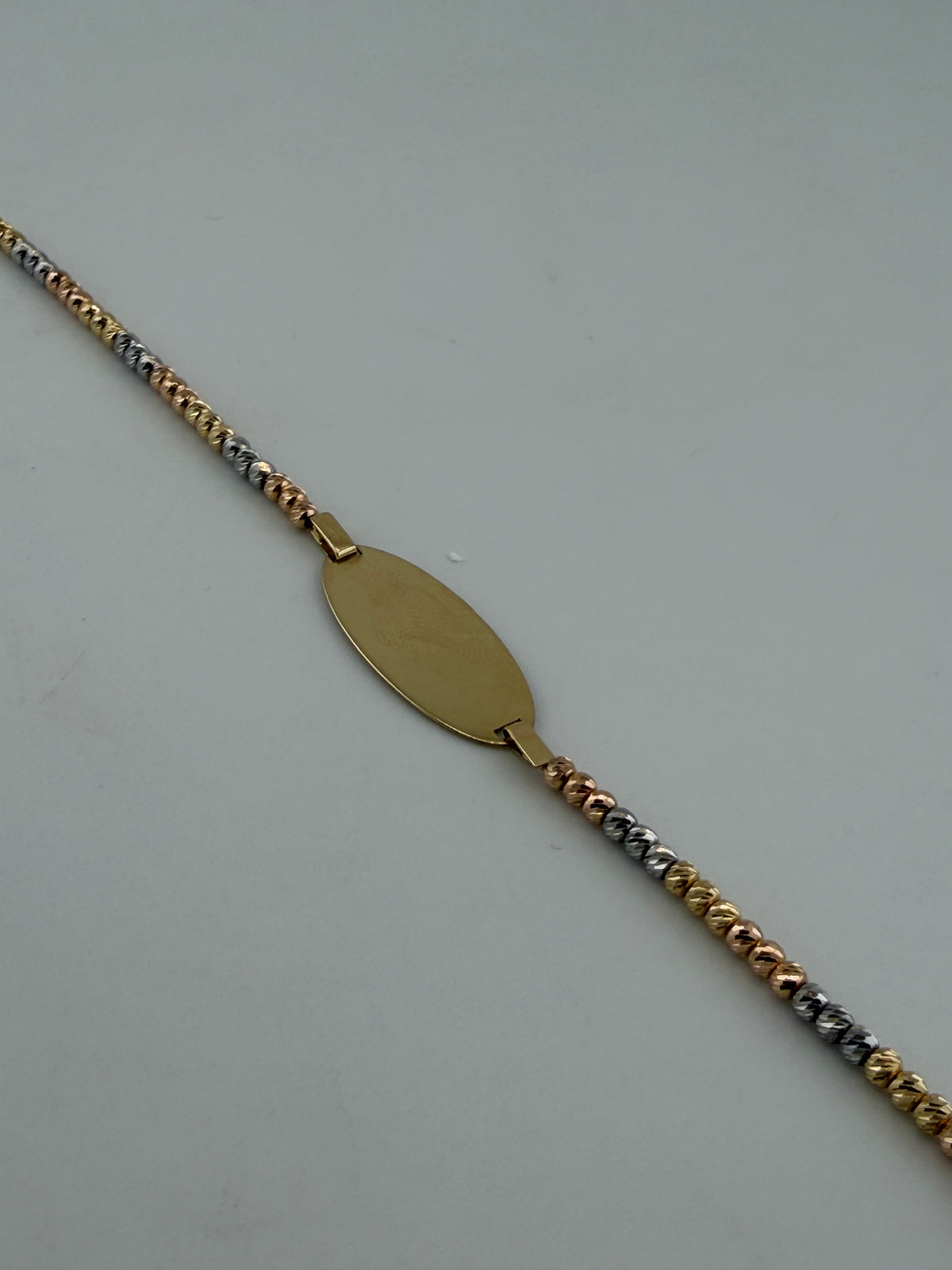 18K Tri-Color Gold Circle Plate Bracelet - Image 3