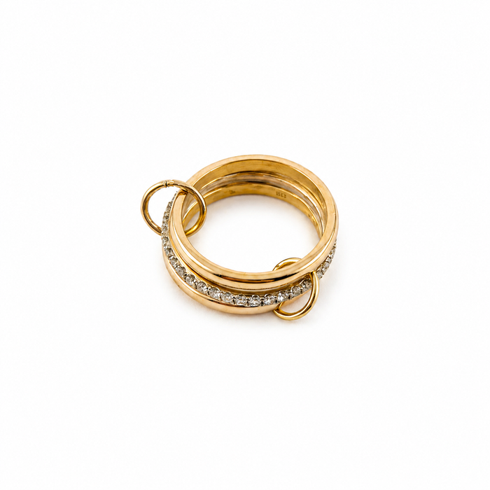 Tri-ring gold and diamond