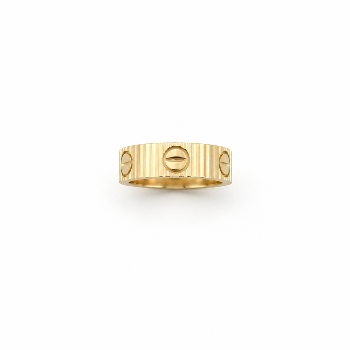 Lined ring with screw markings