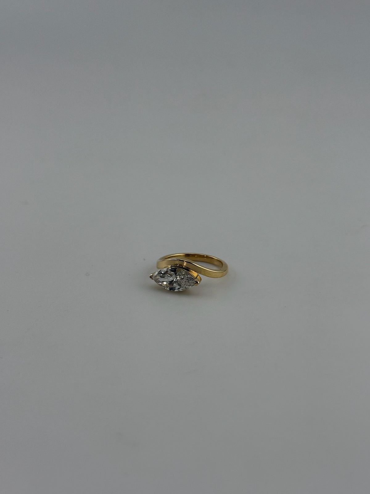 1 carat marquise east west lab diamond ring - Image 4