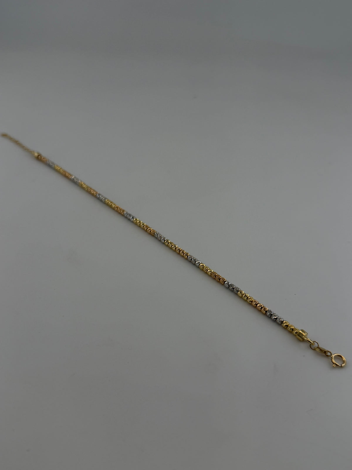 18K Tri-Tone Luxe Link Bracelet - Image 3