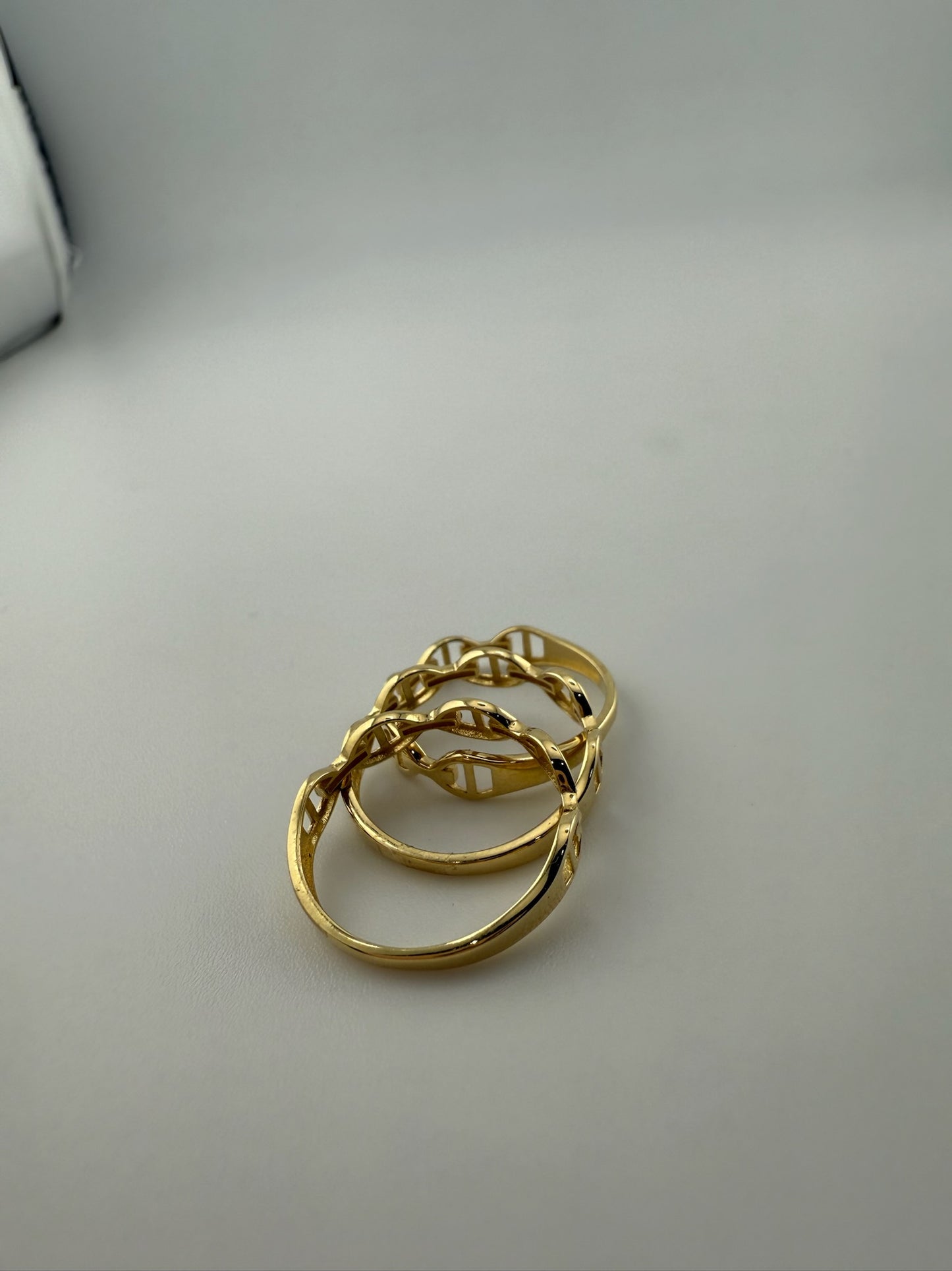 Dainty ring solid 18k gold