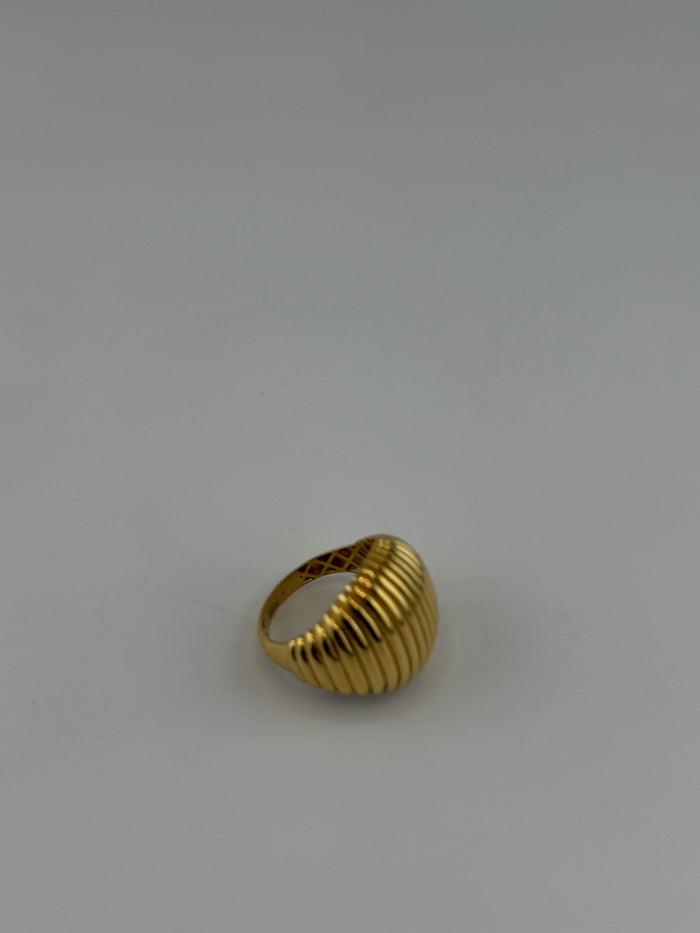 Gold shell ring