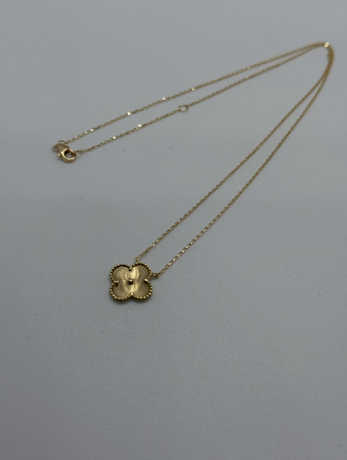 Solid 18k gold clover necklace, 12mm pendant