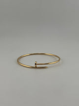 Thin twist nail bangle, semi solid , 18k gold - Image 1