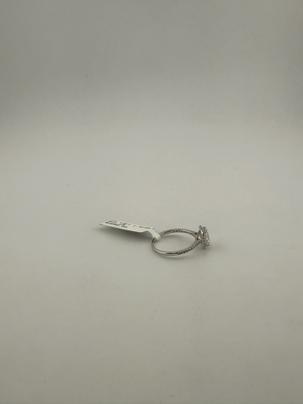 14K White Gold Bear-Shaped Ring - Image 2