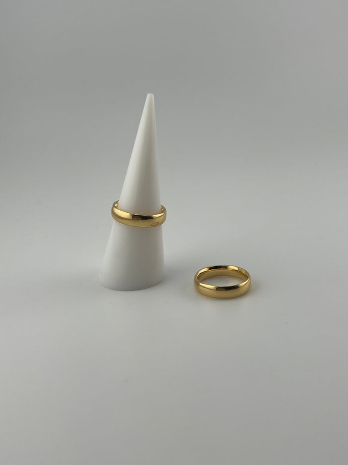 Wedding band 18k solid gold