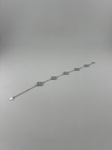 Silver 5 clover bracelet - Image 1