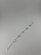Silver 5 clover bracelet - Image 2
