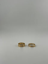 Regular width ring with screw markings, semi solid 18k gold - Image 2