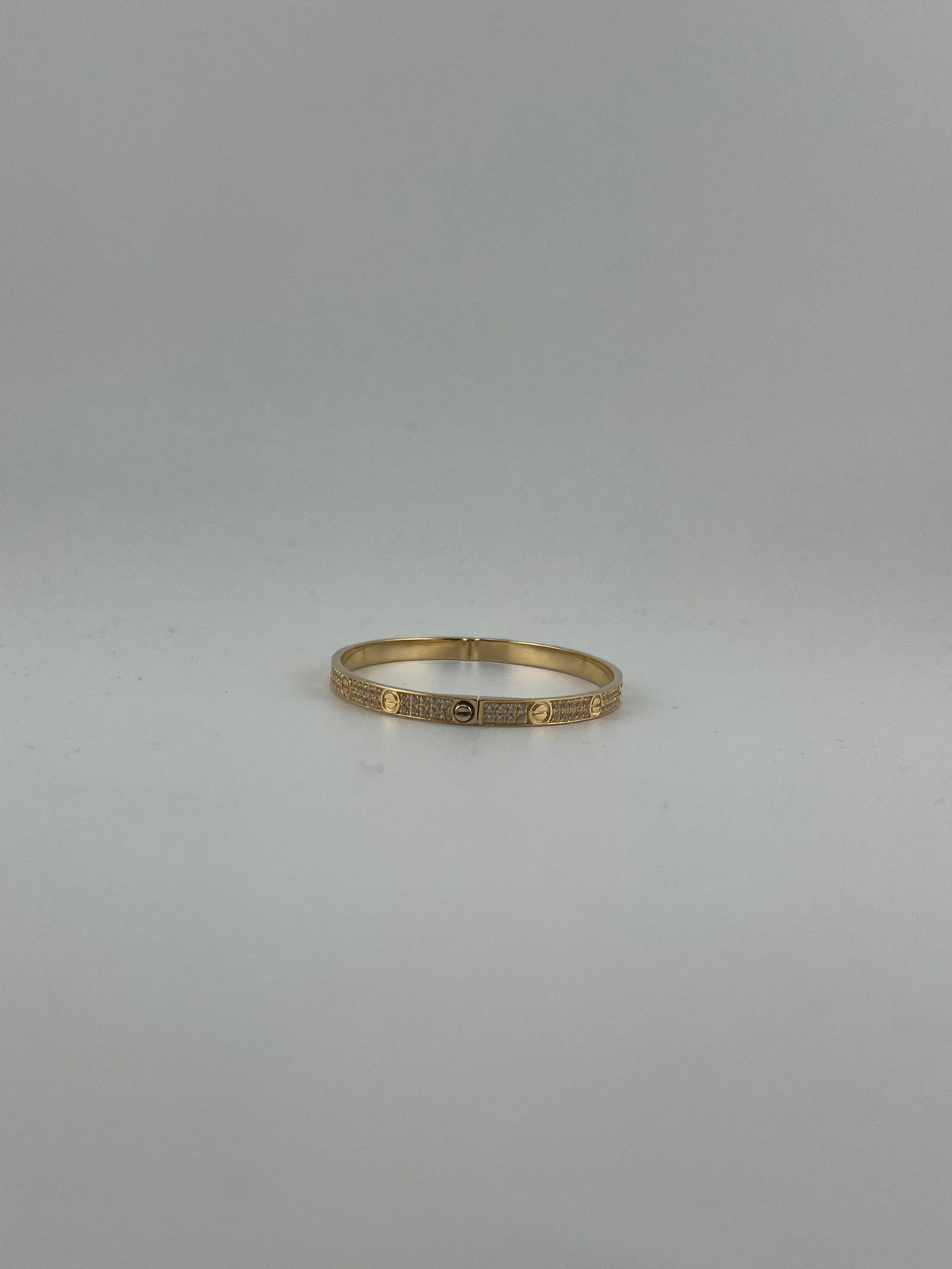 Yellow gold Full-pave 18K gold bangle with screw markings - Image 3