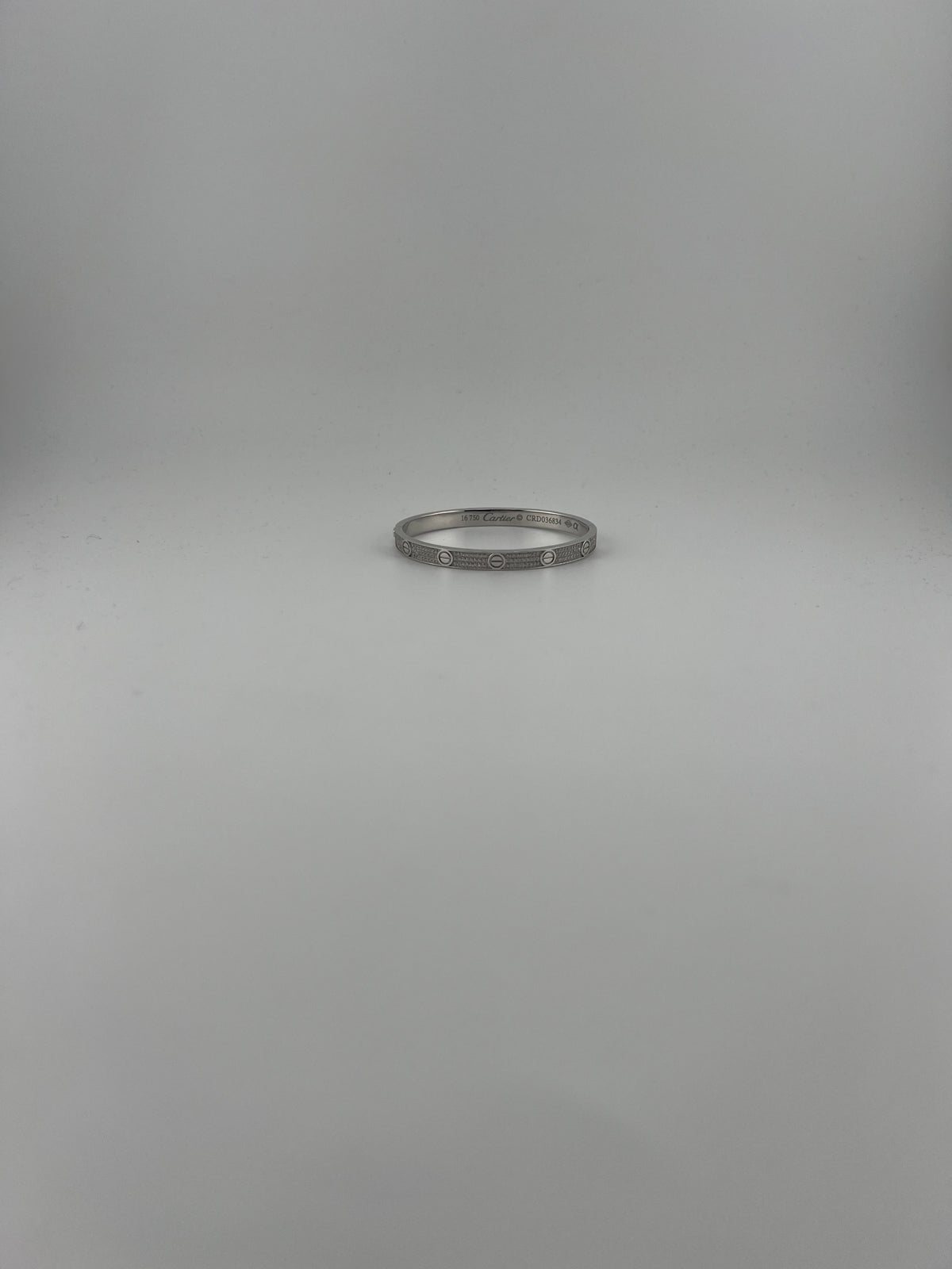 Solid White gold 18k Full-pave bangle with screw markings - Image 3