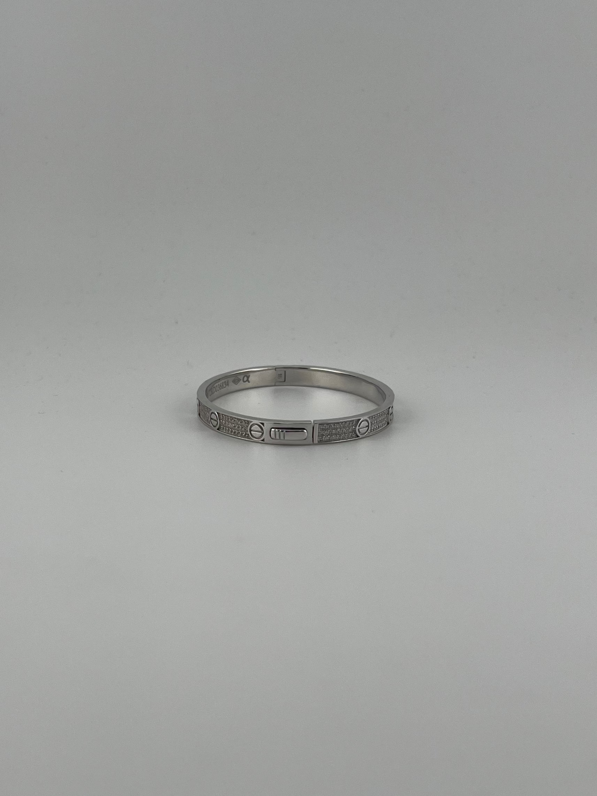 Solid White gold 18k Full-pave bangle with screw markings - Image 1