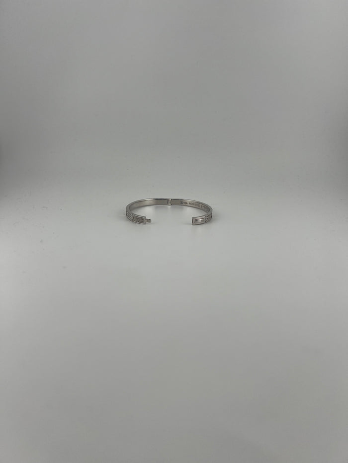 Solid White gold 18k Full-pave bangle with screw markings