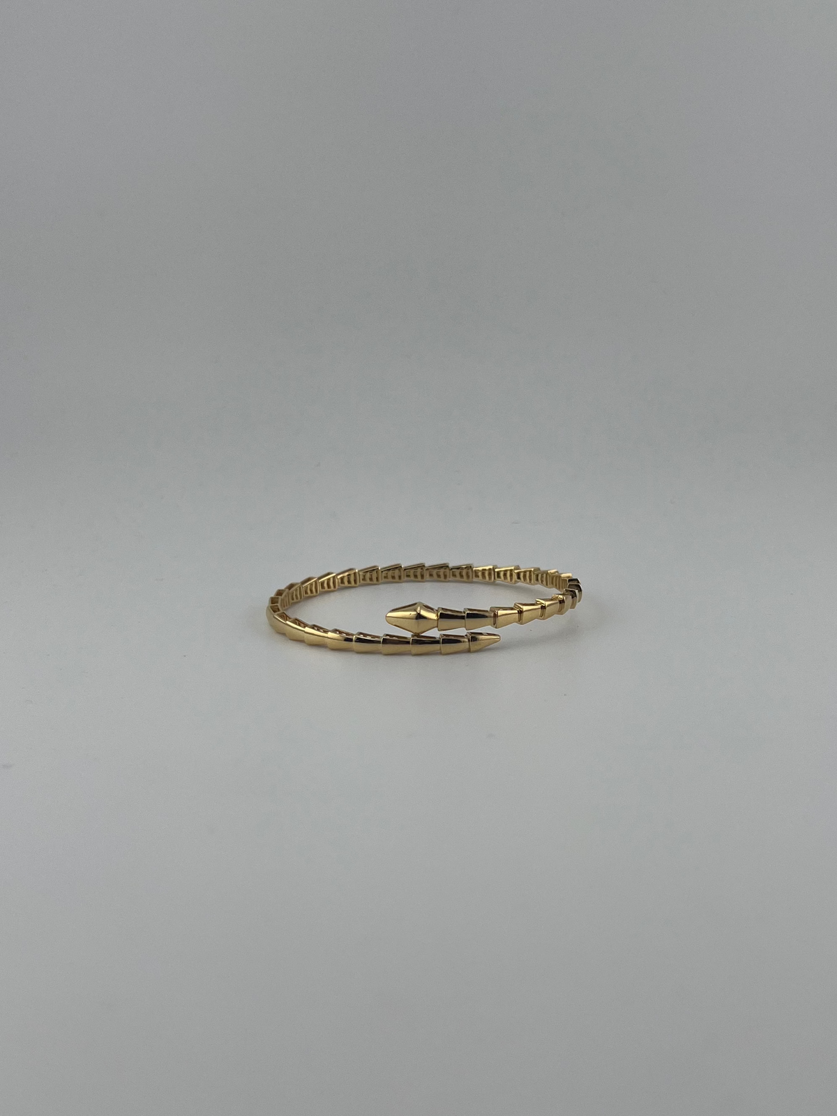 Thin 18k gold Snake bangle - Image 1