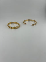 Semi-solid 18k yellow gold clover bangle with CZ stones - Image 2