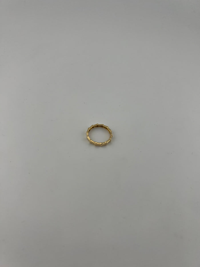 Round snake ring
