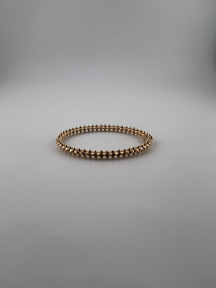 Bangle with spikes