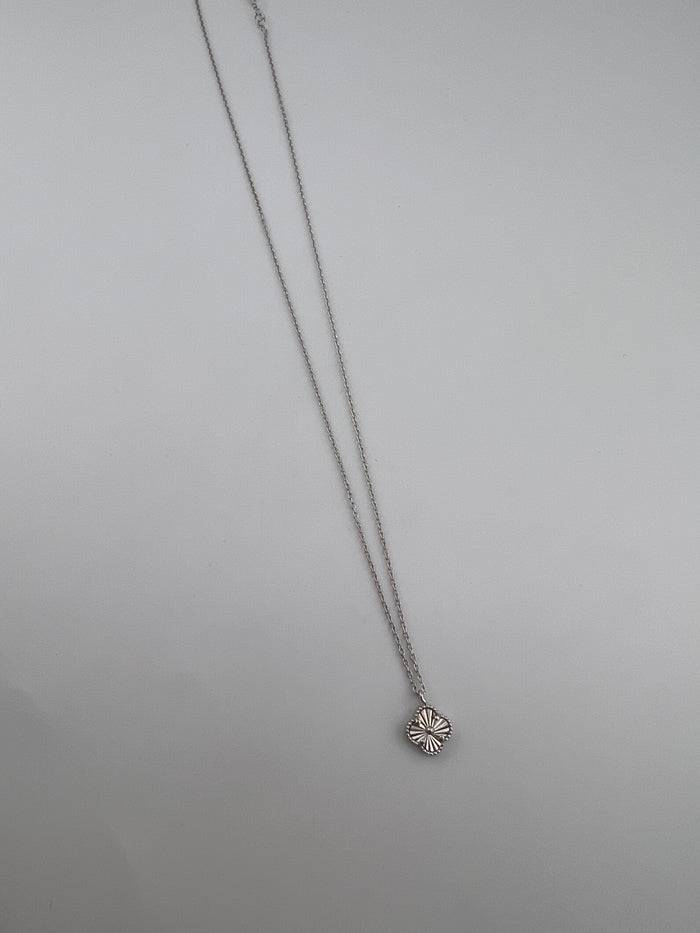 Premium 925 Sterling Silver Single Clover Necklace
