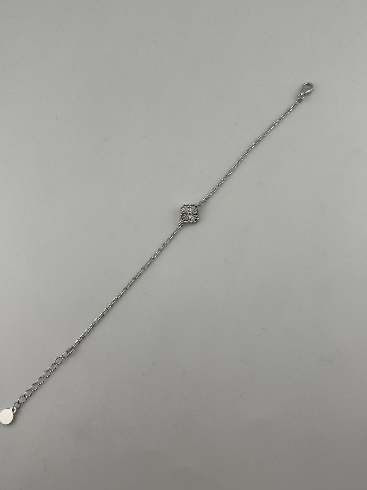 All-Silver Mini Single Clover Bracelet - Image 1