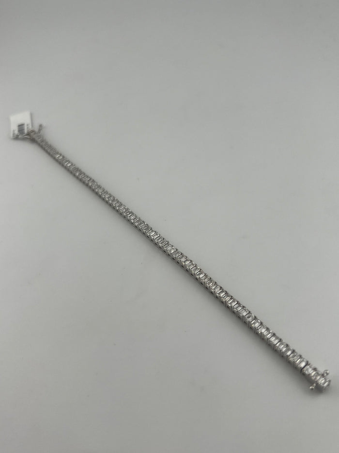 8 Carat Emerald Shape Tennis Bracelet, 14K White Gold, Lab Diamond