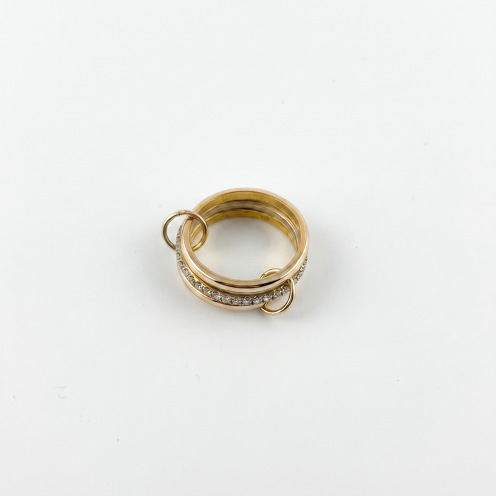 Tri-ring gold and diamond